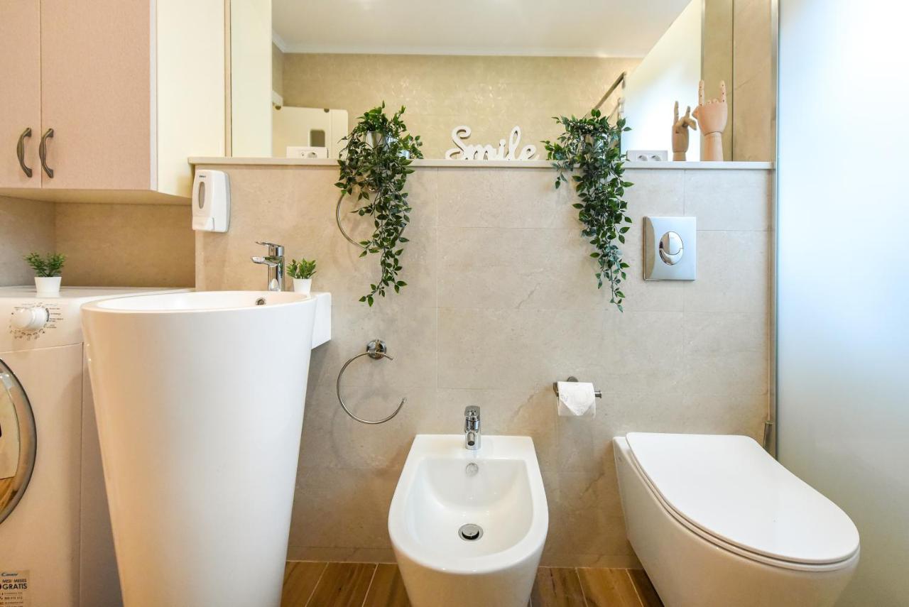Vine Leaf - Ideal Brasov 2 BR Apartment Eksteriør billede