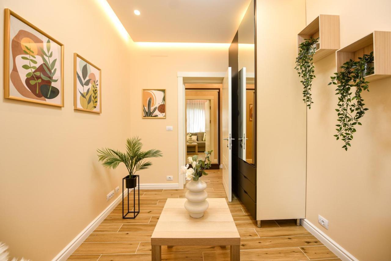 Vine Leaf - Ideal Brasov 2 BR Apartment Eksteriør billede